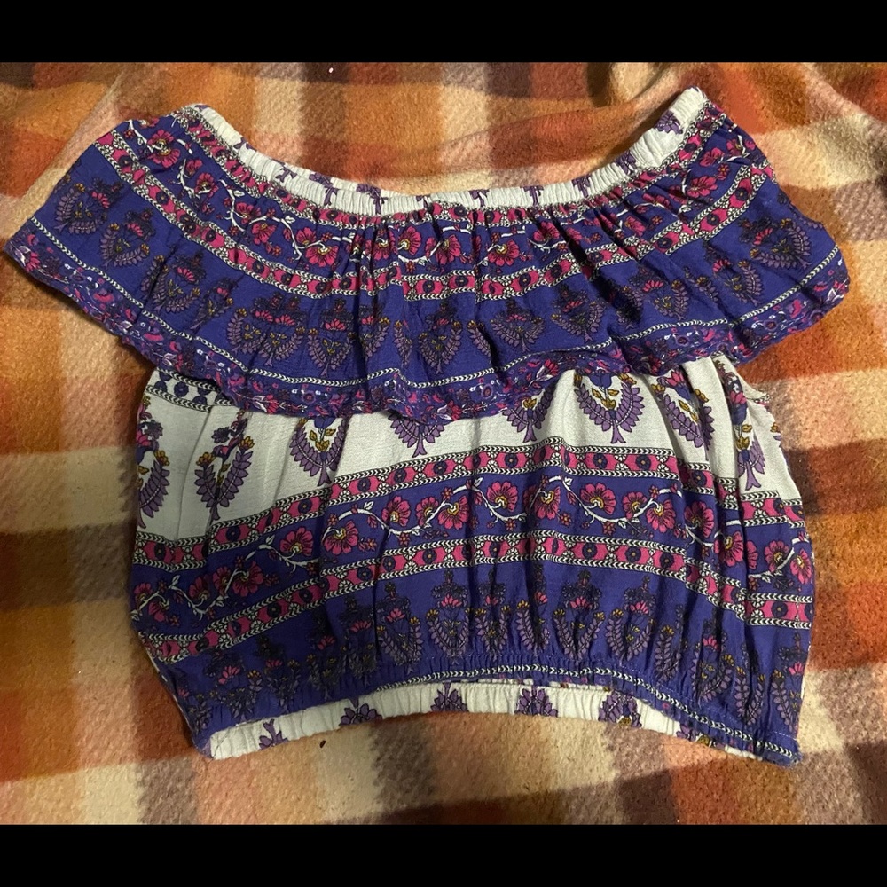 Forever 21 Off the Shoulder Crop Top Size S